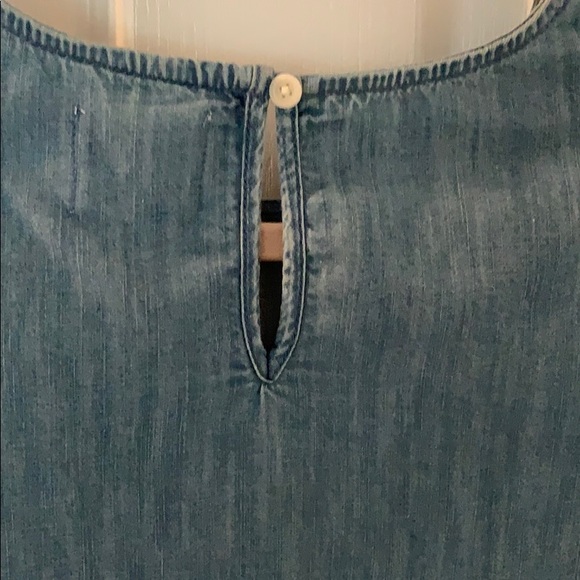 Gap Ruffled Sleeve Top - Picture 3 of 3